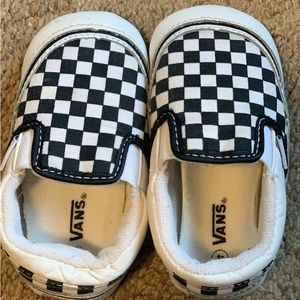Black and white checkered baby vans